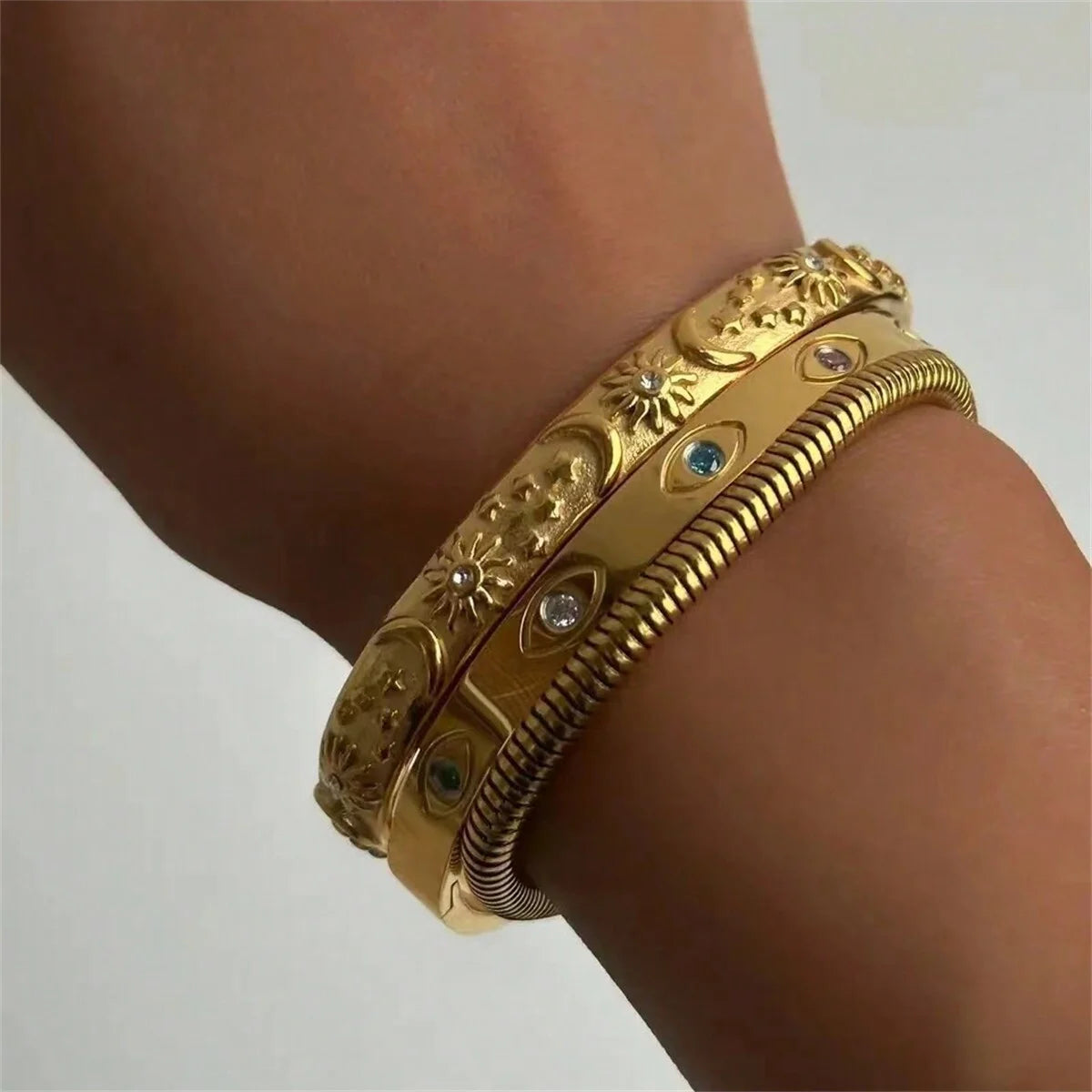 Vintage 18K Gold Plated Stainless Steel Sun Star Eye Bracelet & Bangle for Women Fashion Party Wedding Jewelry Gift